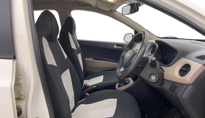 2015 Hyundai Xcent S 1.2, Petrol, Manual, 36,893 km, Right Side Front Door Cabin
