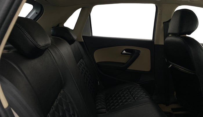 2016 Volkswagen Polo HIGHLINE1.2L, Petrol, Manual, 74,301 km, Right Side Rear Door Cabin