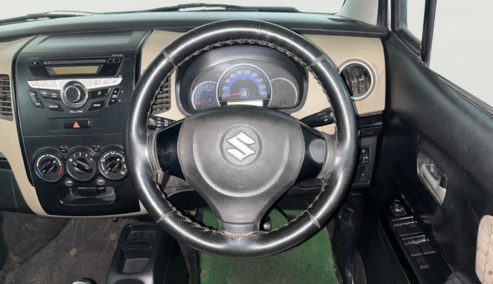 2017 Maruti Wagon R 1.0 VXI, Petrol, Manual, 37,964 km, Steering Wheel Close Up