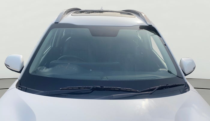 2022 KIA SONET HTX 1.0 IMT, Petrol, Manual, 23,334 km, Front Windshield