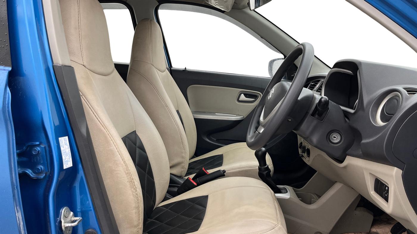 2015 Maruti Alto K10 VXI, Petrol, Manual, 53,338 km, Right Side Front Door Cabin