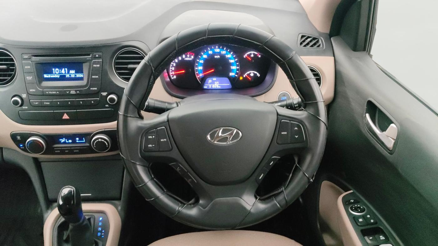 2016 Hyundai Xcent SX AT 1.2 (O), Petrol, Automatic, 31,826 km, Steering Wheel Close Up