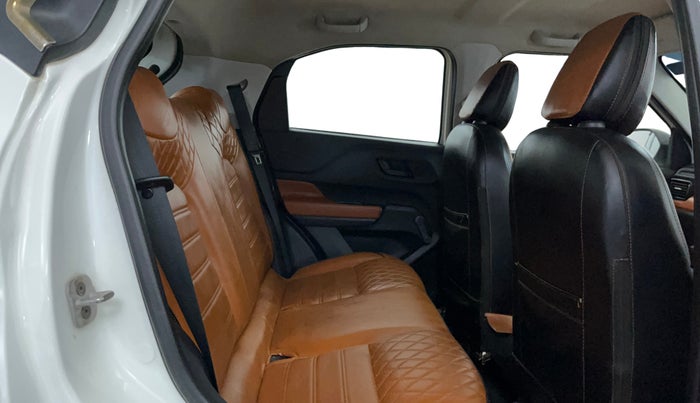2022 Tata PUNCH PURE MT, Petrol, Manual, 30,844 km, Right Side Rear Door Cabin