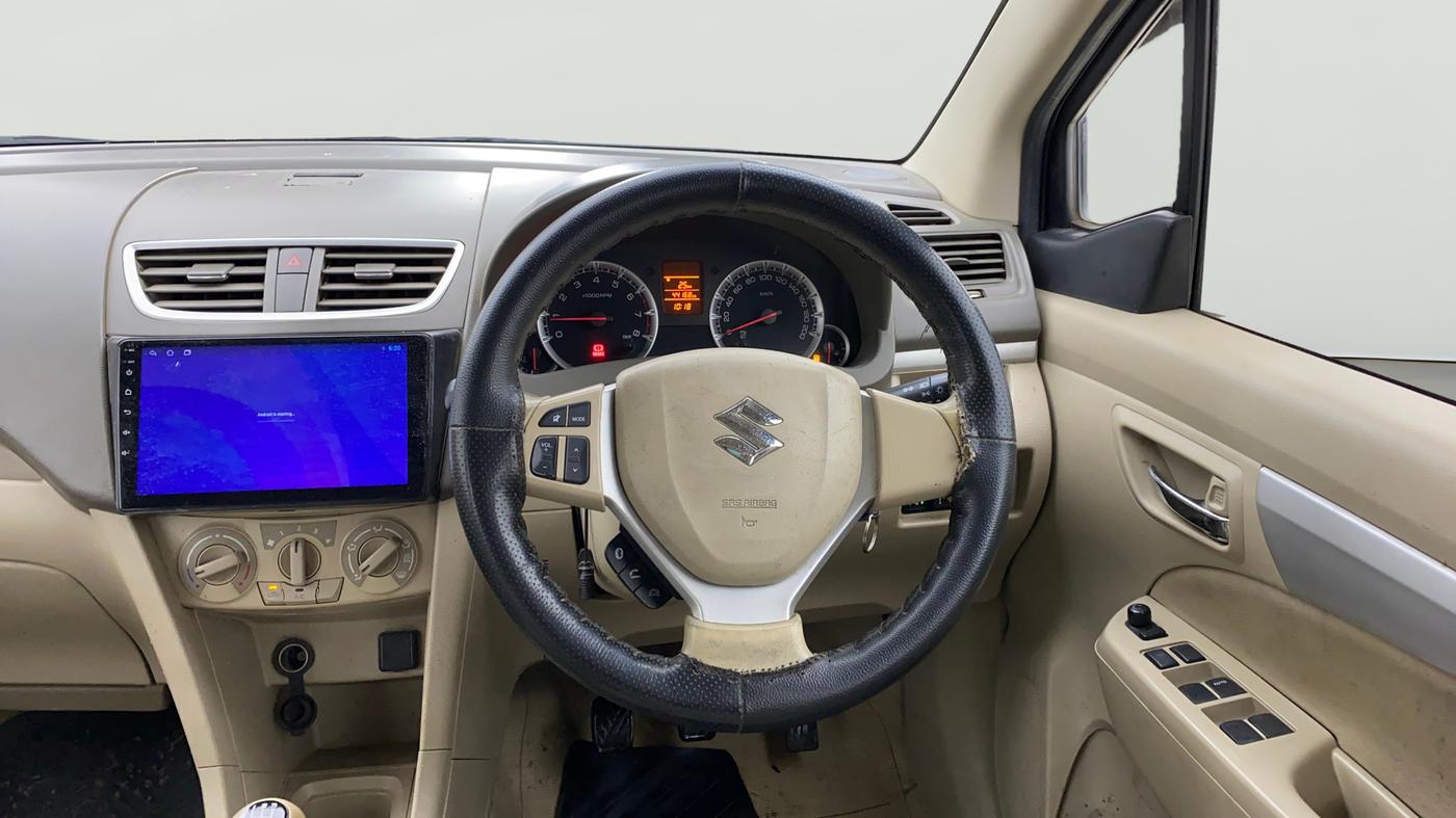 2016 Maruti Ertiga VXI, CNG, Manual, 44,162 km, Steering Wheel Close Up