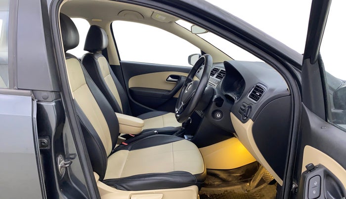 2019 Volkswagen Ameo HIGHLINE PLUS 1.5L AT 16 ALLOY, Diesel, Automatic, 39,830 km, Right Side Front Door Cabin