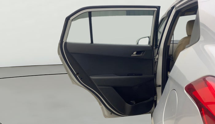 2017 Hyundai Creta SX PLUS 1.6 PETROL, Petrol, Manual, 1,29,390 km, LHS Rear Door