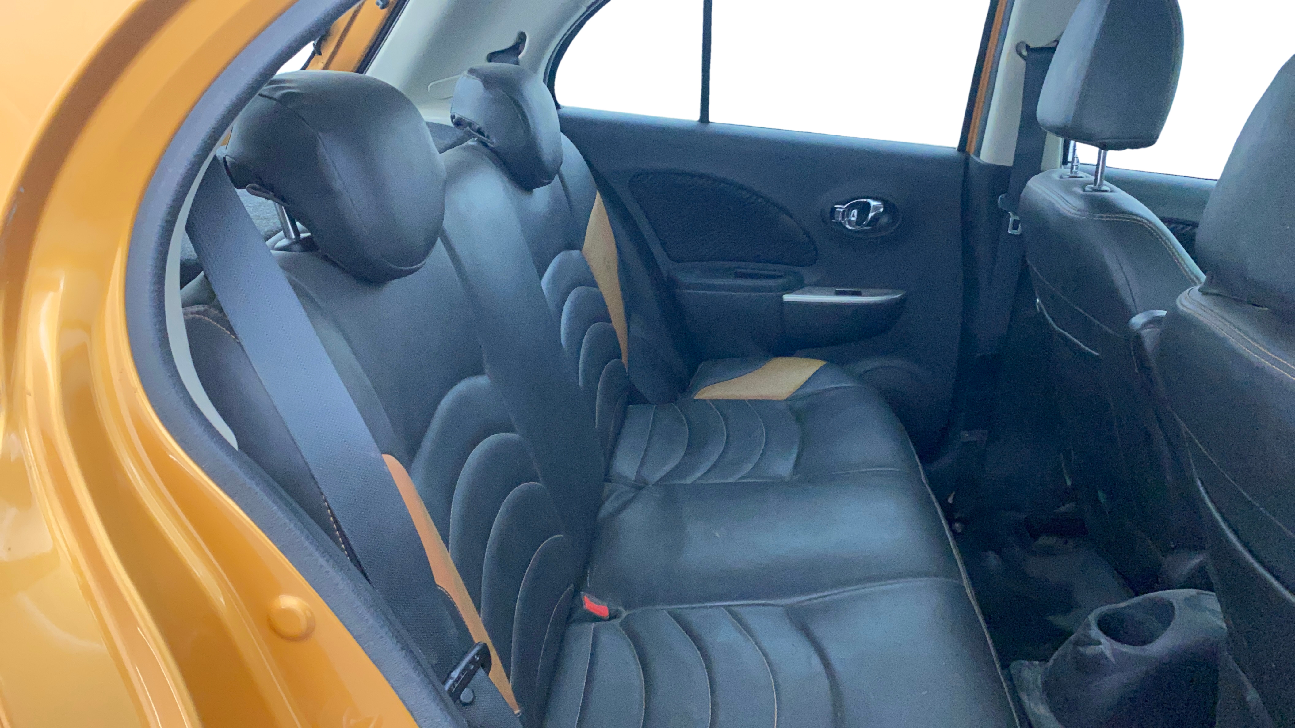camera-Right-Side-Rear-Door-Cabin