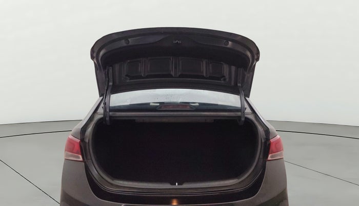 2019 Hyundai Verna 1.6 VTVT SX, Petrol, Manual, 41,403 km, Boot Door Open