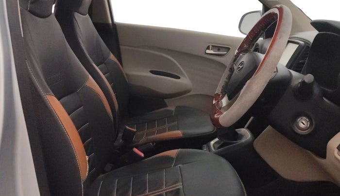 2019 Hyundai NEW SANTRO SPORTZ CNG, CNG, Manual, 75,013 km, Right Side Front Door Cabin