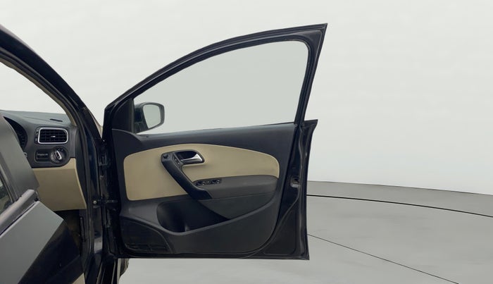 2013 Volkswagen Polo HIGHLINE DIESEL, Diesel, Manual, 67,448 km, RHS Front Door