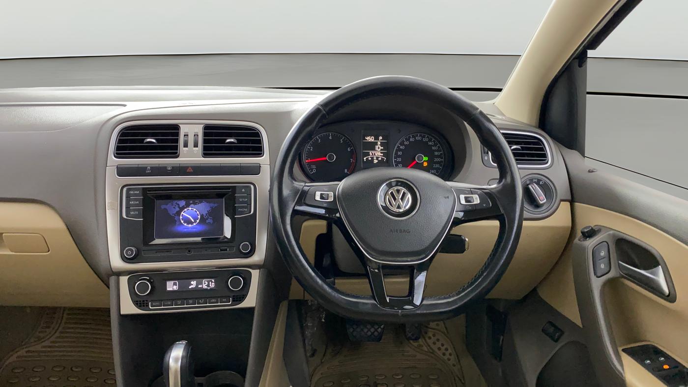 2017 Volkswagen Vento 1.2 TSI HIGHLINE PLUS AT, Petrol, Automatic, 57,573 km, Steering Wheel Close Up