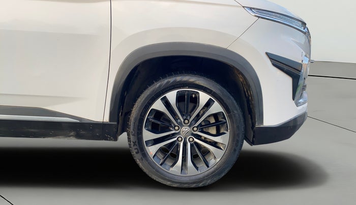 2021 MG HECTOR SHARP HYBRID 1.5 PETROL, Petrol, Manual, 43,589 km, Right Front Wheel