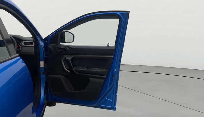 2021 Renault Kiger RXZ AMT, Petrol, Automatic, 42,389 km, RHS Front Door