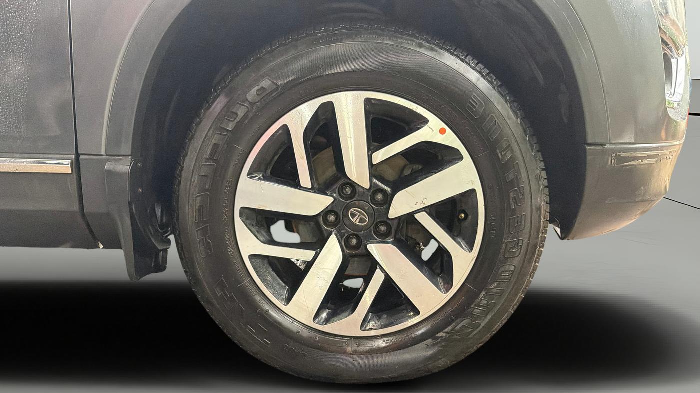 2021 Tata Harrier XZ PLUS 2.0L, Diesel, Manual, 90,184 km, Right Front Wheel