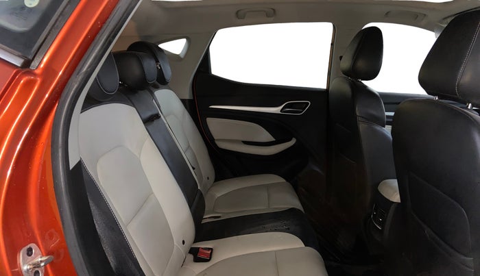 2022 MG ASTOR SHARP 1.5 CVT, Petrol, Automatic, 65,670 km, Right Side Rear Door Cabin