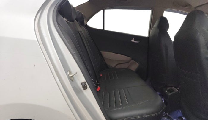 2014 Hyundai Xcent S AT 1.2 (O), Petrol, Automatic, 87,231 km, Right Side Rear Door Cabin