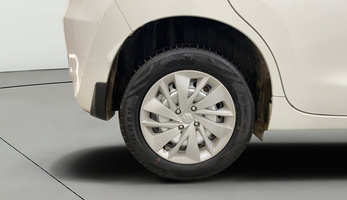 2025 Maruti Baleno SIGMA PETROL 1.2, Petrol, Manual, 5,579 km, Right Rear Wheel