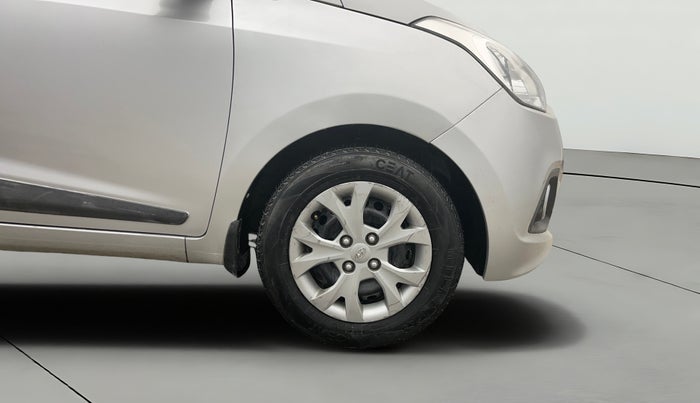 2016 Hyundai Grand i10 SPORTZ 1.2 KAPPA VTVT, Petrol, Manual, 96,085 km, Right Front Wheel