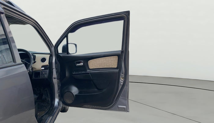 2017 Maruti Wagon R 1.0 VXI AMT, Petrol, Automatic, 42,802 km, RHS Front Door