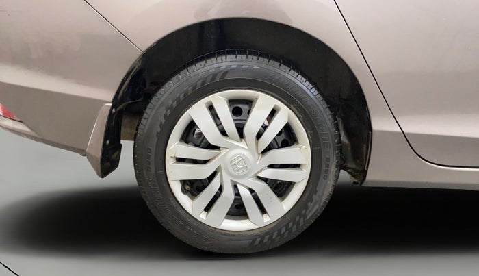 2014 Honda City 1.5L I-VTEC V MT, Petrol, Manual, 1,17,962 km, Right Rear Wheel