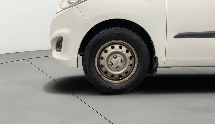 2015 Hyundai i10 MAGNA 1.1, Petrol, Manual, 33,554 km, Left Front Wheel