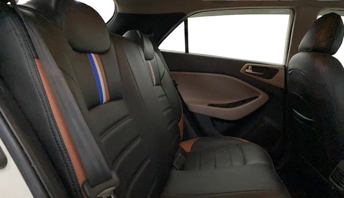 2018 Hyundai Elite i20 ASTA 1.2, Petrol, Manual, 44,052 km, Right Side Rear Door Cabin