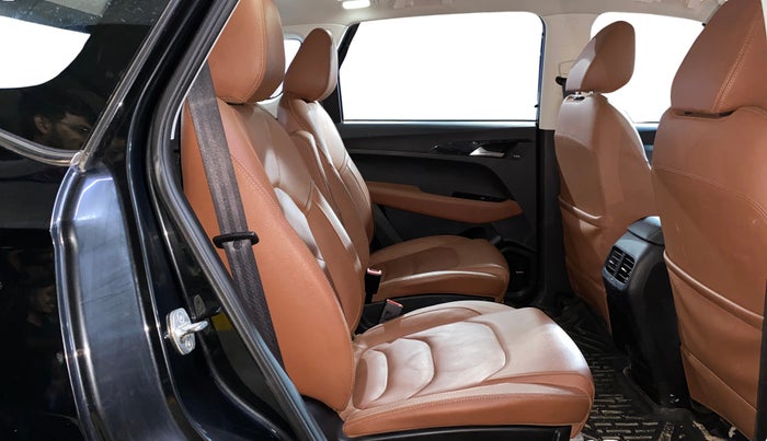 2020 MG HECTOR PLUS SHARP 1.5 PETROL TURBO DCT 6-STR, Petrol, Automatic, 44,116 km, Right Side Rear Door Cabin