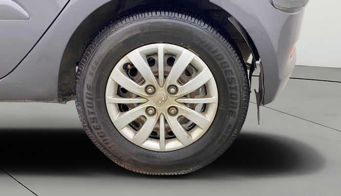 2013 Hyundai i10 SPORTZ 1.2, Petrol, Manual, 1,03,373 km, Left Rear Wheel