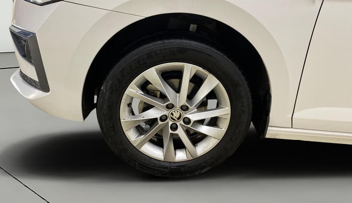 2023 Skoda SLAVIA AMBITION 1.0L TSI MT, Petrol, Manual, 48,764 km, Left Front Wheel