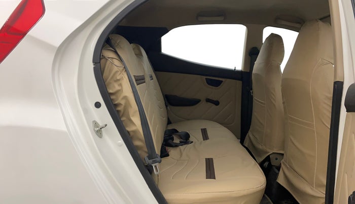 2018 Hyundai Eon ERA +, Petrol, Manual, 63,286 km, Right Side Rear Door Cabin