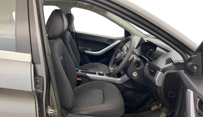 2022 Tata NEXON XM SUNROOF PETROL, Petrol, Manual, 32,800 km, Right Side Front Door Cabin