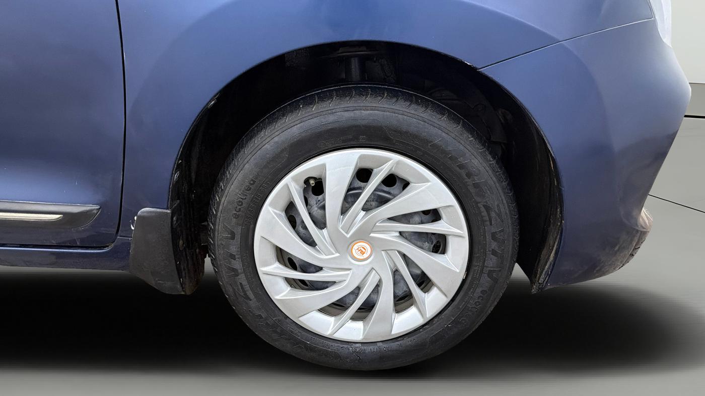 2021 Maruti Baleno DELTA PETROL 1.2, Petrol, Manual, 51,285 km, Right Front Wheel
