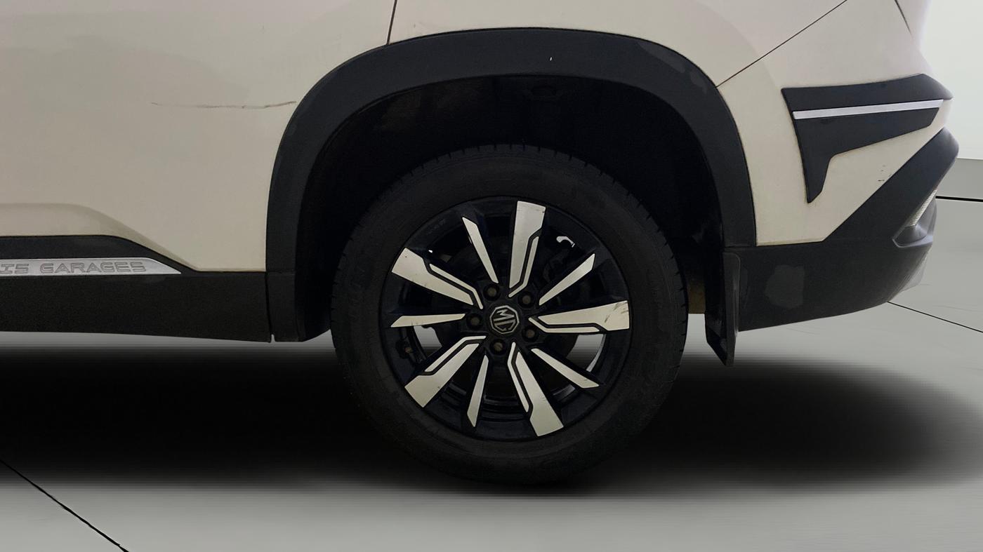 2020 MG HECTOR SHARP 1.5 DCT PETROL, Petrol, Automatic, 29,002 km, Left Rear Wheel