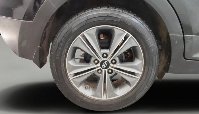 2018 Hyundai Creta SX PLUS 1.6 DIESEL, Diesel, Manual, 1,32,377 km, Right Rear Wheel