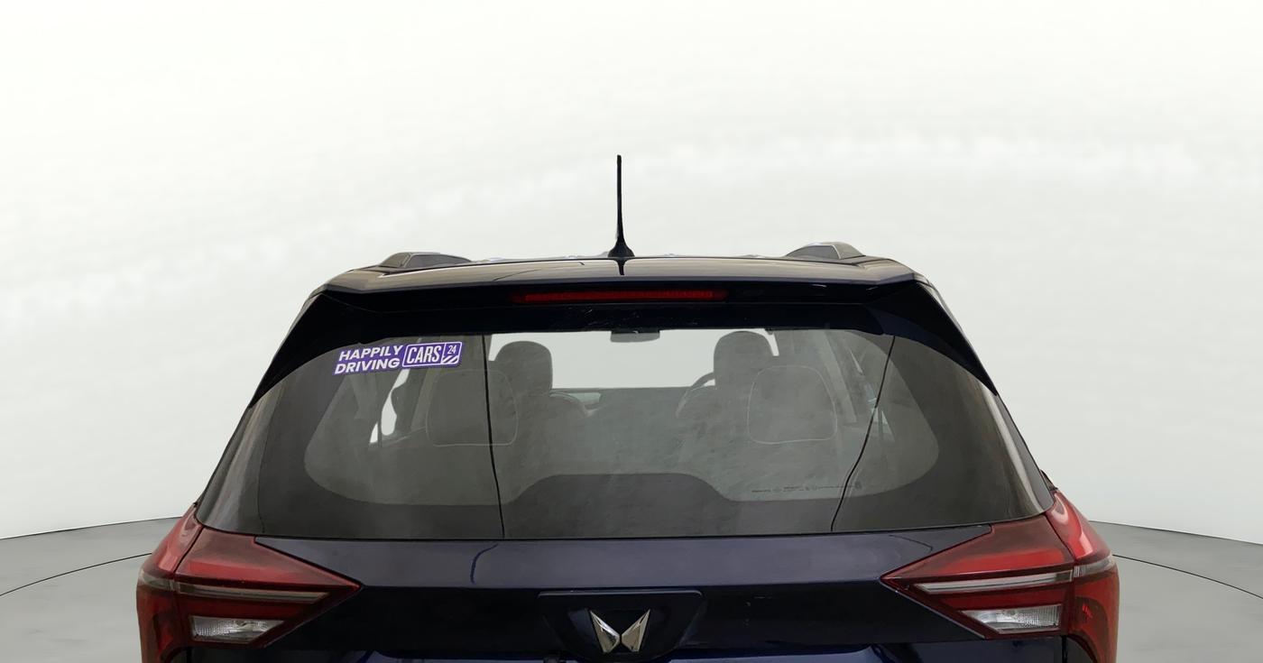 2023 Mahindra XUV700 MX P MT 5 STR, Petrol, Manual, 39,151 km, Rear Windshield