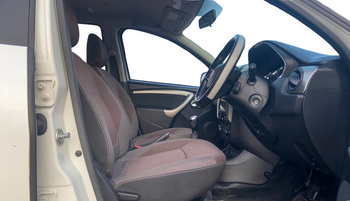 2021 Renault Duster RXZ 1.5 PETROL MT, Petrol, Manual, 1,10,497 km, Right Side Front Door Cabin