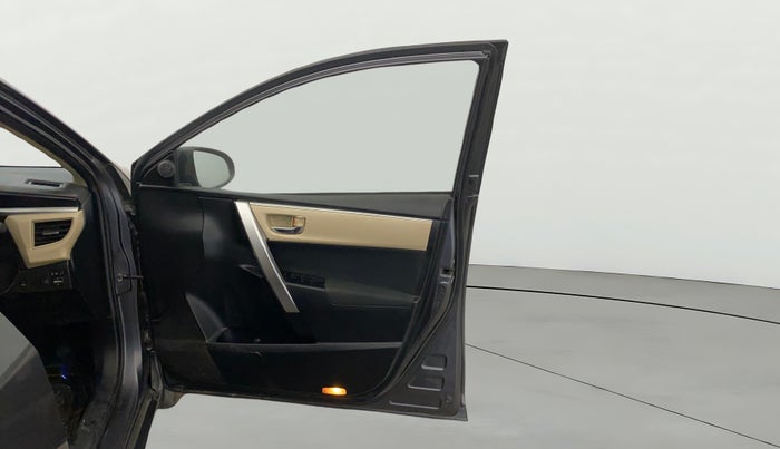 2016 Toyota Corolla Altis G PETROL, Petrol, Manual, 85,161 km, RHS Front Door