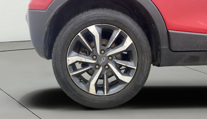 2021 Mahindra XUV300 W8 (O) 1.5 DIESEL, Diesel, Manual, 65,046 km, Right Rear Wheel