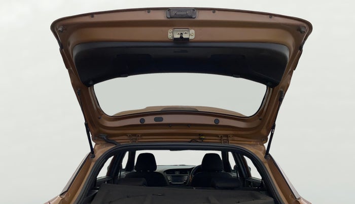 2015 Hyundai i20 Active 1.2 SX, Petrol, Manual, 99,915 km, Boot Door Open