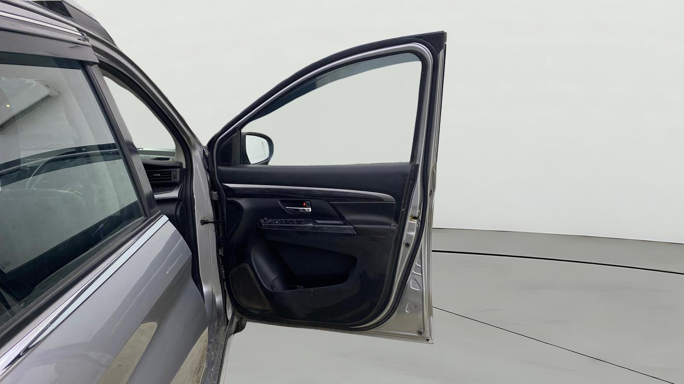 2022 Maruti XL6 ZETA MT, Petrol, Manual, 58,731 km, RHS Front Door