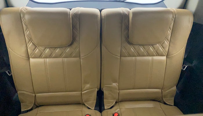 2018 Mahindra XUV500 W11, Diesel, Manual, 52,365 km, Third Seat Row ( optional )