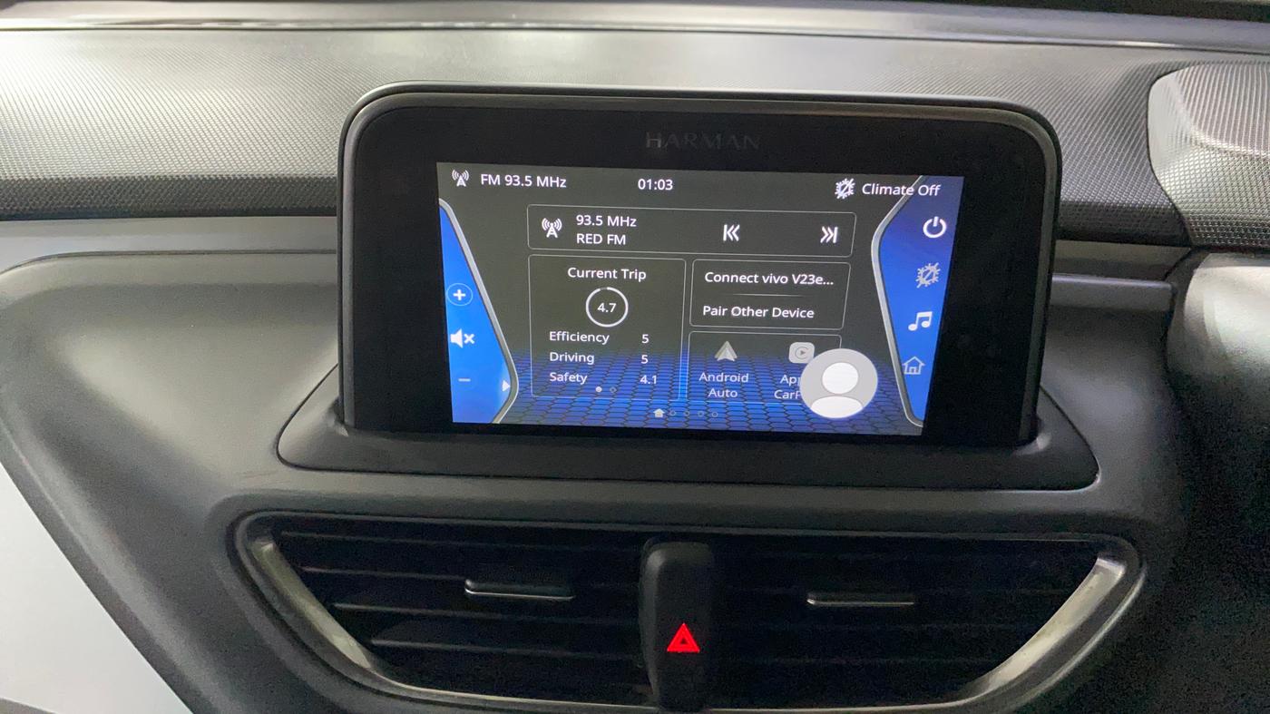 2023 Tata ALTROZ XZ PETROL, Petrol, Manual, 2,818 km, Air Conditioner
