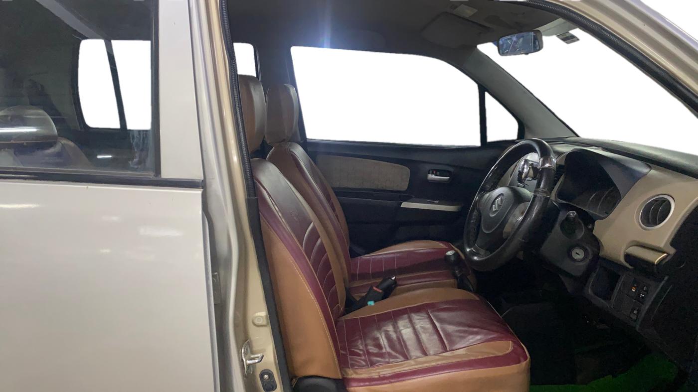 2015 Maruti Wagon R 1.0 VXI, Petrol, Manual, 75,076 km, Right Side Front Door Cabin