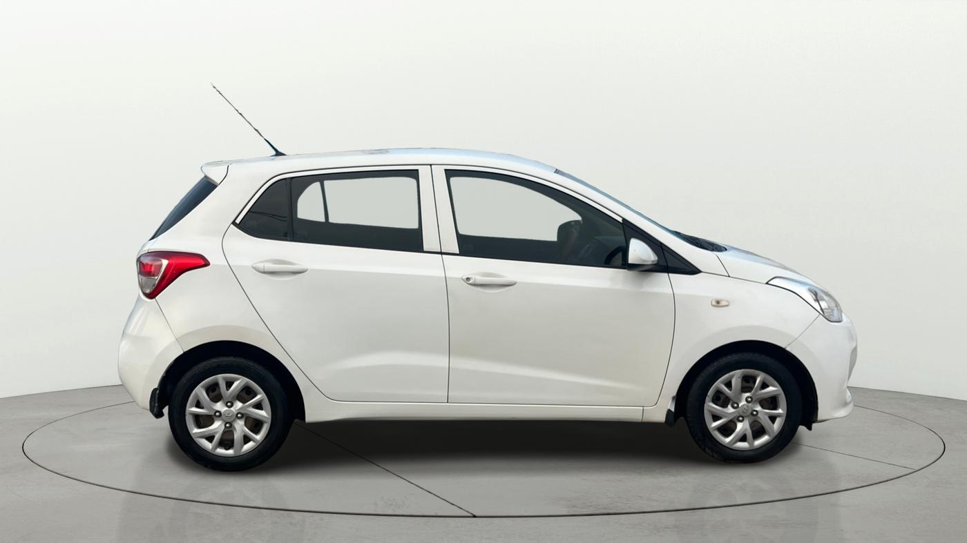 2018 Hyundai Grand i10 MAGNA U2 1.2 CRDI, Diesel, Manual, 61,483 km, Right Side View