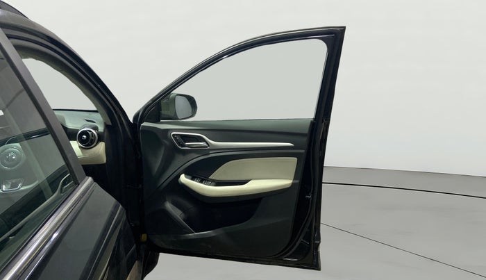 2023 MG ASTOR SHARP 1.5 CVT, Petrol, Automatic, 17,581 km, RHS Front Door