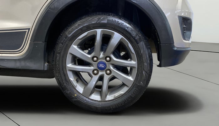 2018 Ford FREESTYLE TITANIUM 1.2 PETROL, Petrol, Manual, 65,836 km, Left Rear Wheel