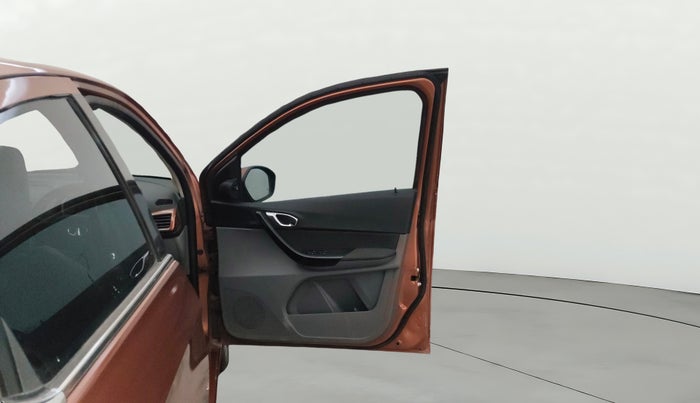 2017 Tata TIGOR XZ (O) PETROL, Petrol, Manual, 38,681 km, RHS Front Door