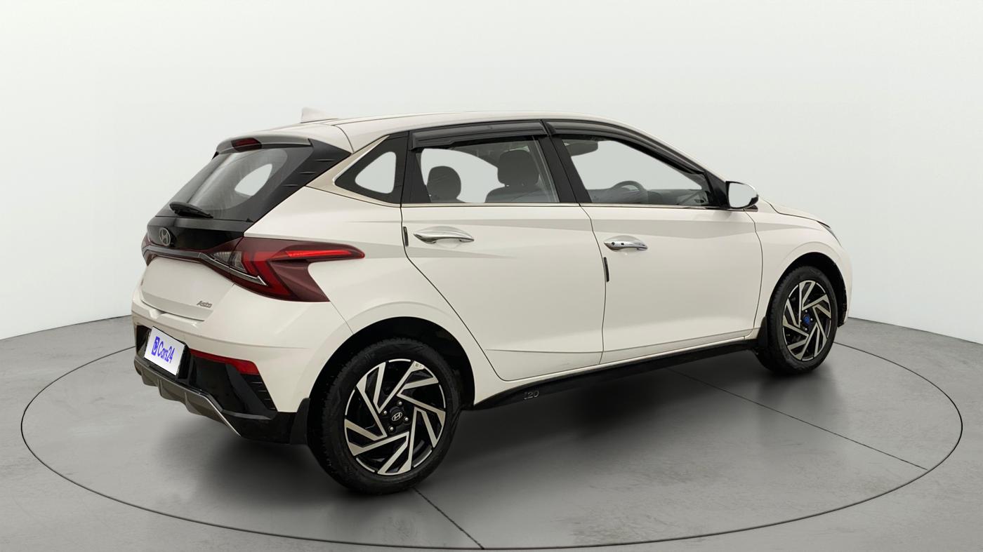2024 Hyundai NEW I20 ASTA 1.2 MT, Petrol, Manual, 11,486 km, Right Back Diagonal