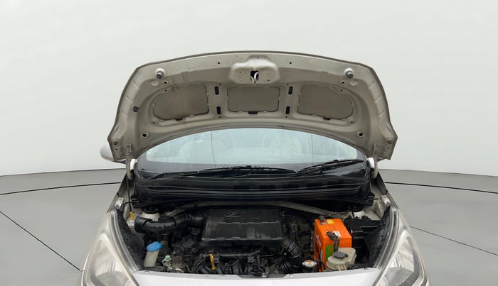 2014 Hyundai Xcent SX 1.2 (O), Petrol, Manual, 1,02,924 km, Open Bonet