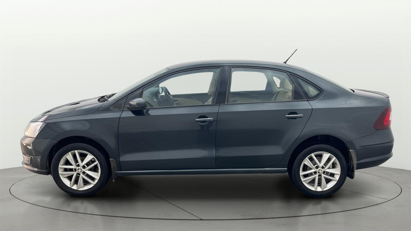2017 Skoda Rapid 1.6 MPI STYLE PLUS MT, Petrol, Manual, 66,815 km, Left Side